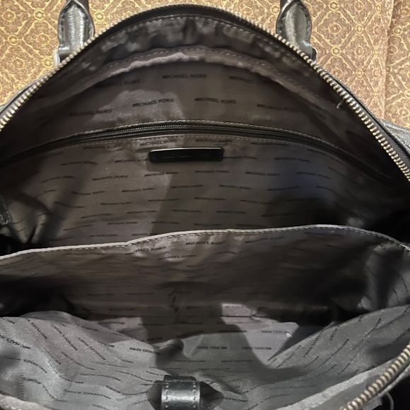 Michael Kors Black 15x11 laptop bag - Picture 2 of 3
